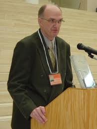 Headshot: Jonathan Swainger